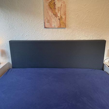 Gemuetliche 3 Zimmer Wohnung Mit Grosszuegiger Terrasse Im Gruenen Reutlingen Exterior photo