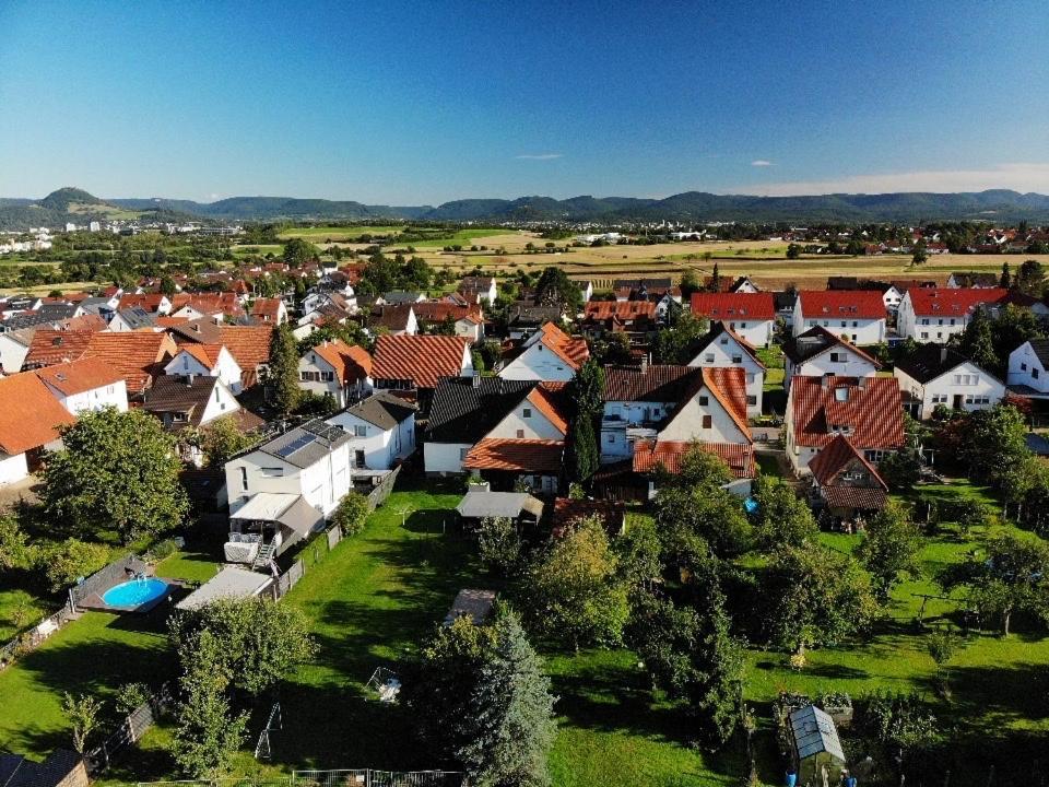 Gemuetliche 3 Zimmer Wohnung Mit Grosszuegiger Terrasse Im Gruenen Reutlingen Exterior photo