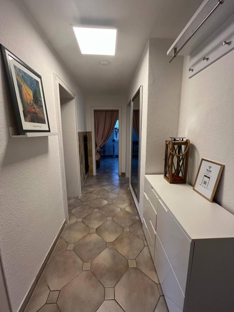 Gemuetliche 3 Zimmer Wohnung Mit Grosszuegiger Terrasse Im Gruenen Reutlingen Exterior photo