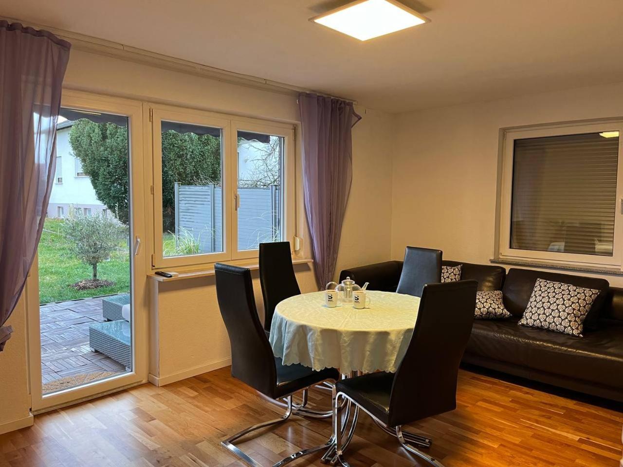 Gemuetliche 3 Zimmer Wohnung Mit Grosszuegiger Terrasse Im Gruenen Reutlingen Exterior photo
