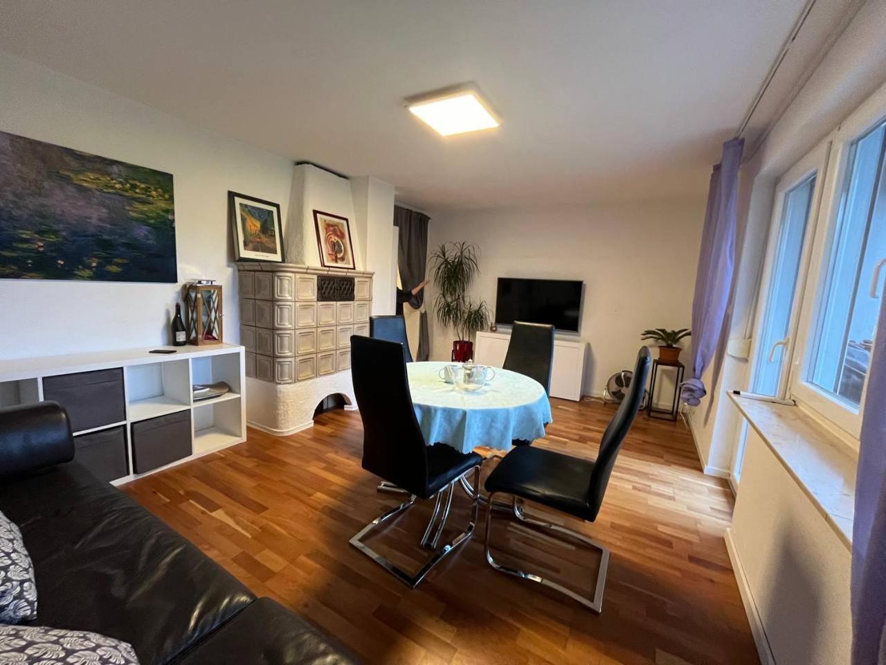 Gemuetliche 3 Zimmer Wohnung Mit Grosszuegiger Terrasse Im Gruenen Reutlingen Exterior photo